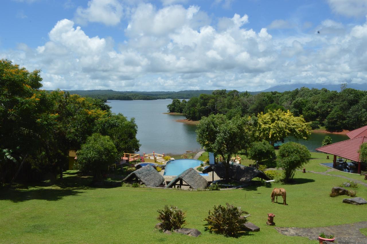 Porta Verde Resort Villas Caliraya Dolores  Экстерьер фото