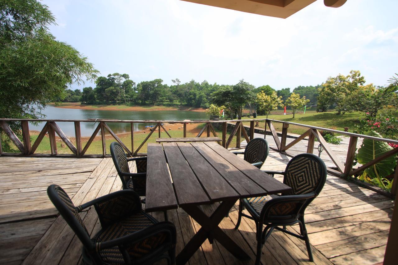 Porta Verde Resort Villas Caliraya Dolores  Экстерьер фото